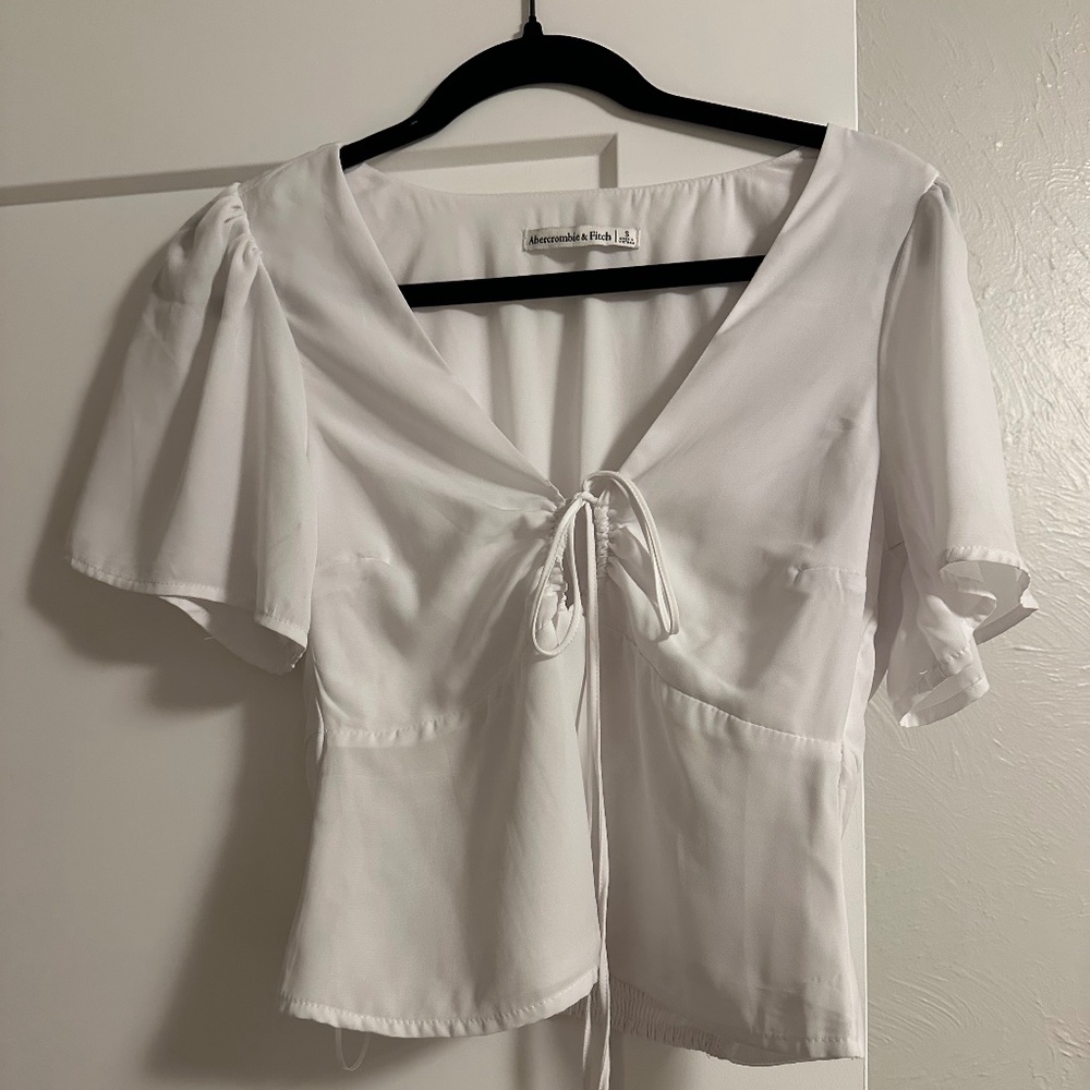 Abercrombie White crop top